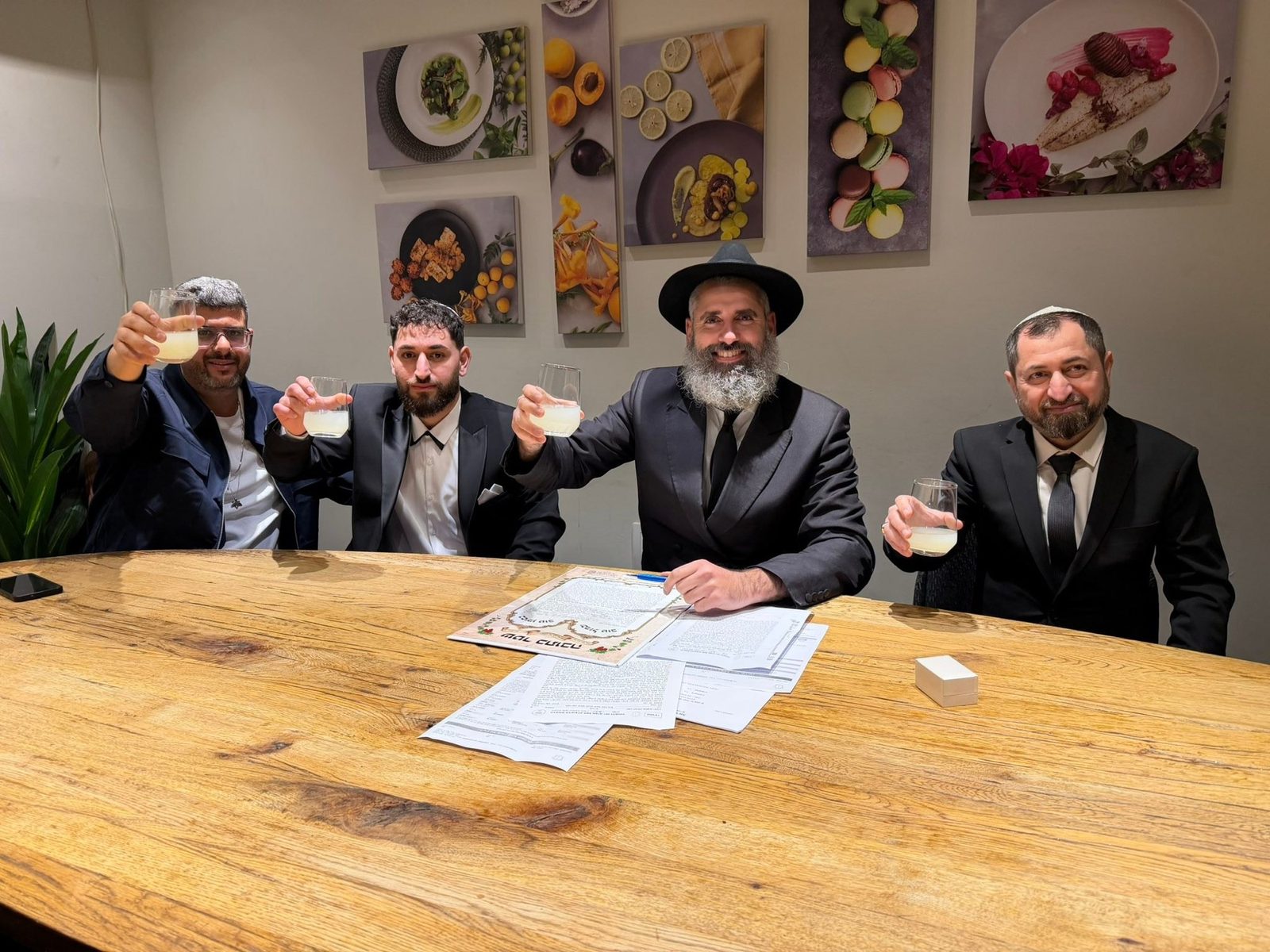 Rabbi Maor Meir Ohana at a chuppah